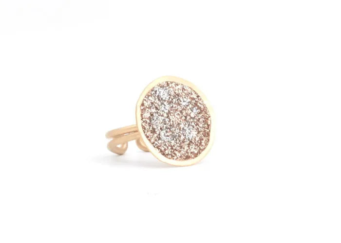 Bague Éclat Circle vue de face, médaille ronde scintillante