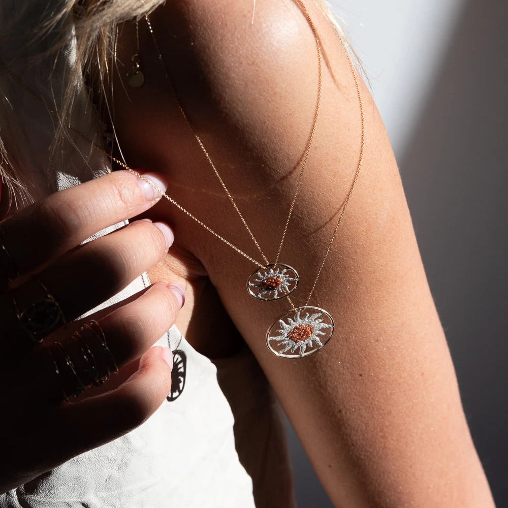 Collier Sola en or 375 et argent 925 avec pendentif soleil lumineux LSonge
