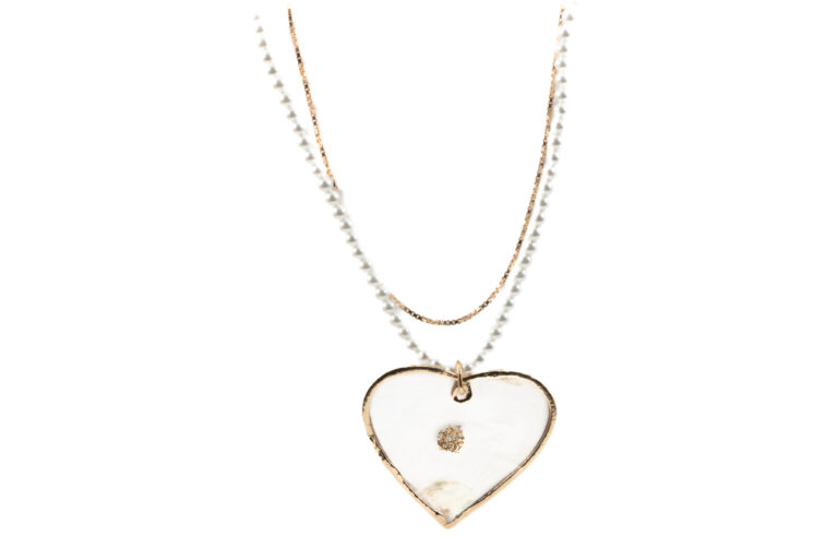 collier coeur nacre